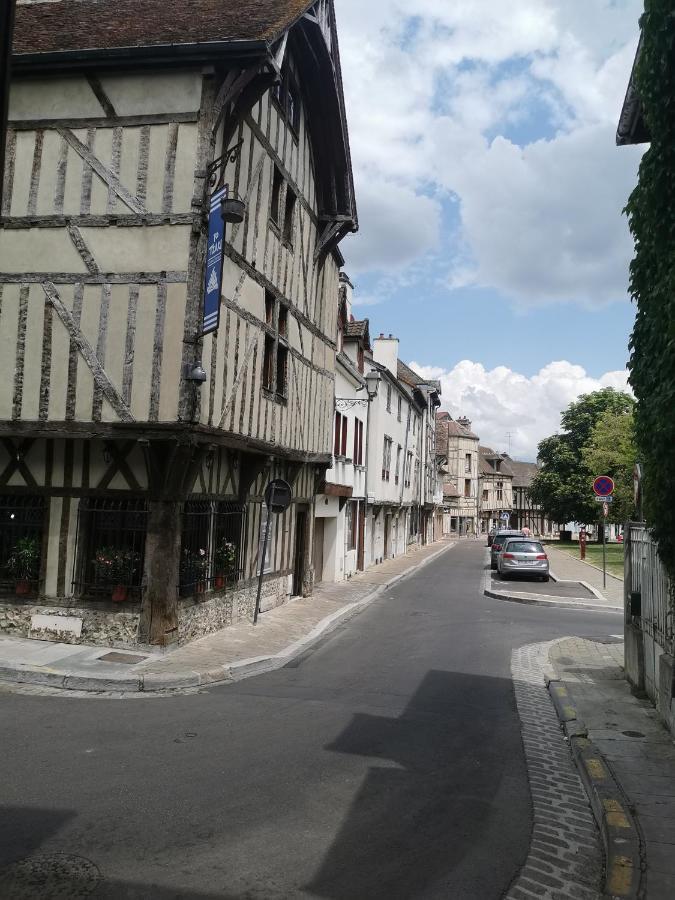 Le Petit Bouchon De Troyes Classe 3 Etoiles Kültér fotó